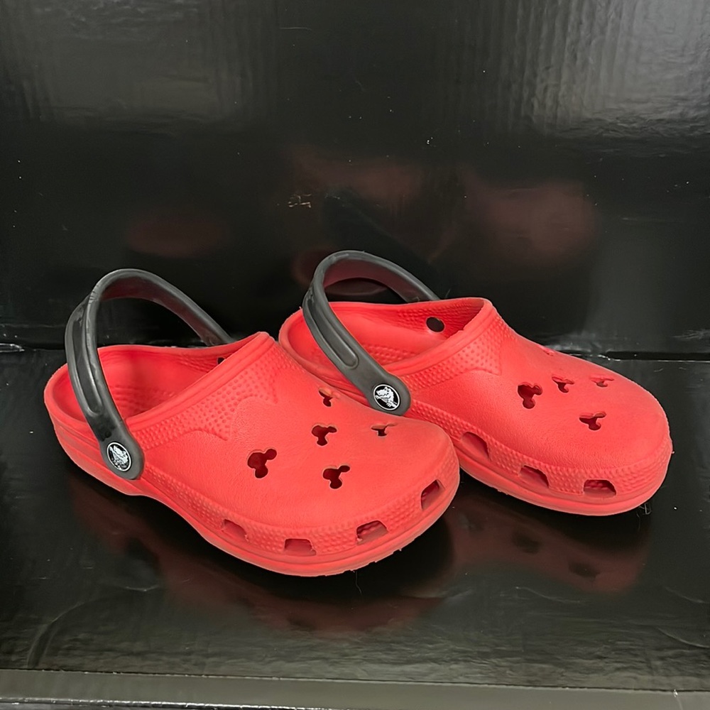Kid's Mickey Mouse Red Crocs